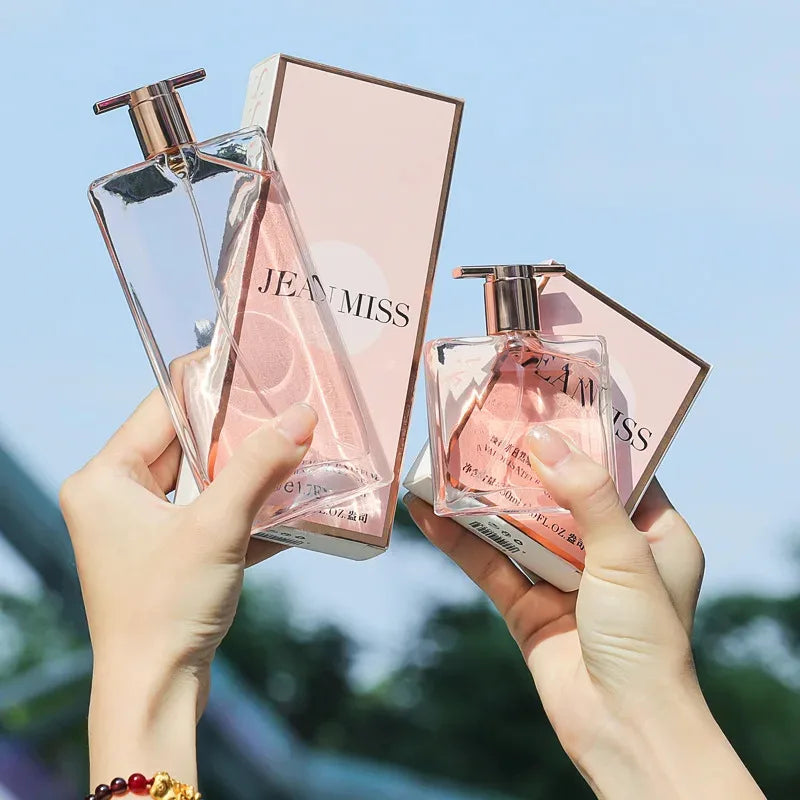 Eau De Parfum Vaporisateur Natural Spray Confused Seductive Unconventional Unrestrained Lasting Floral Fruity Fragrance Perfume